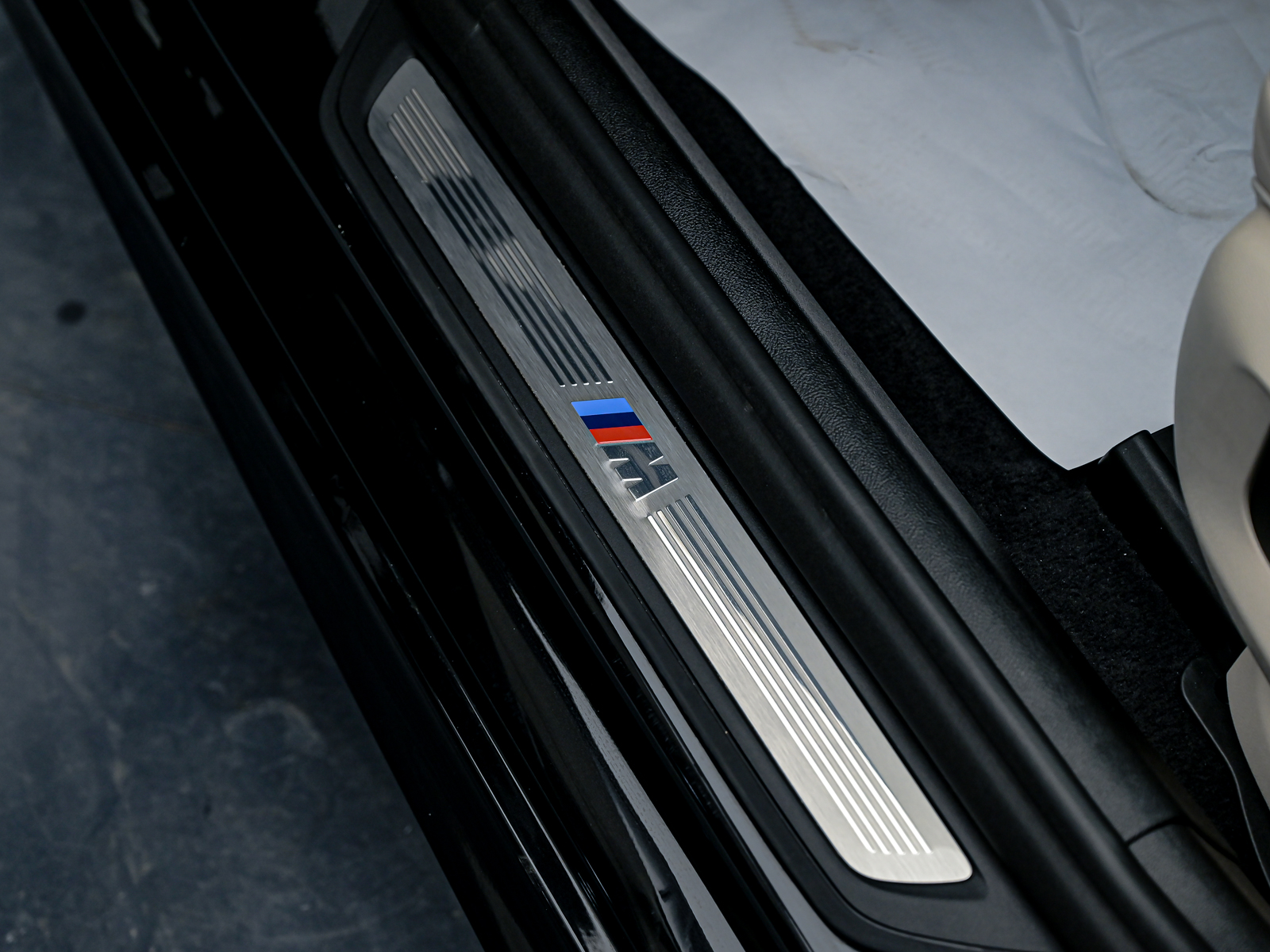 BMW 5 Series 530e2021 58/92