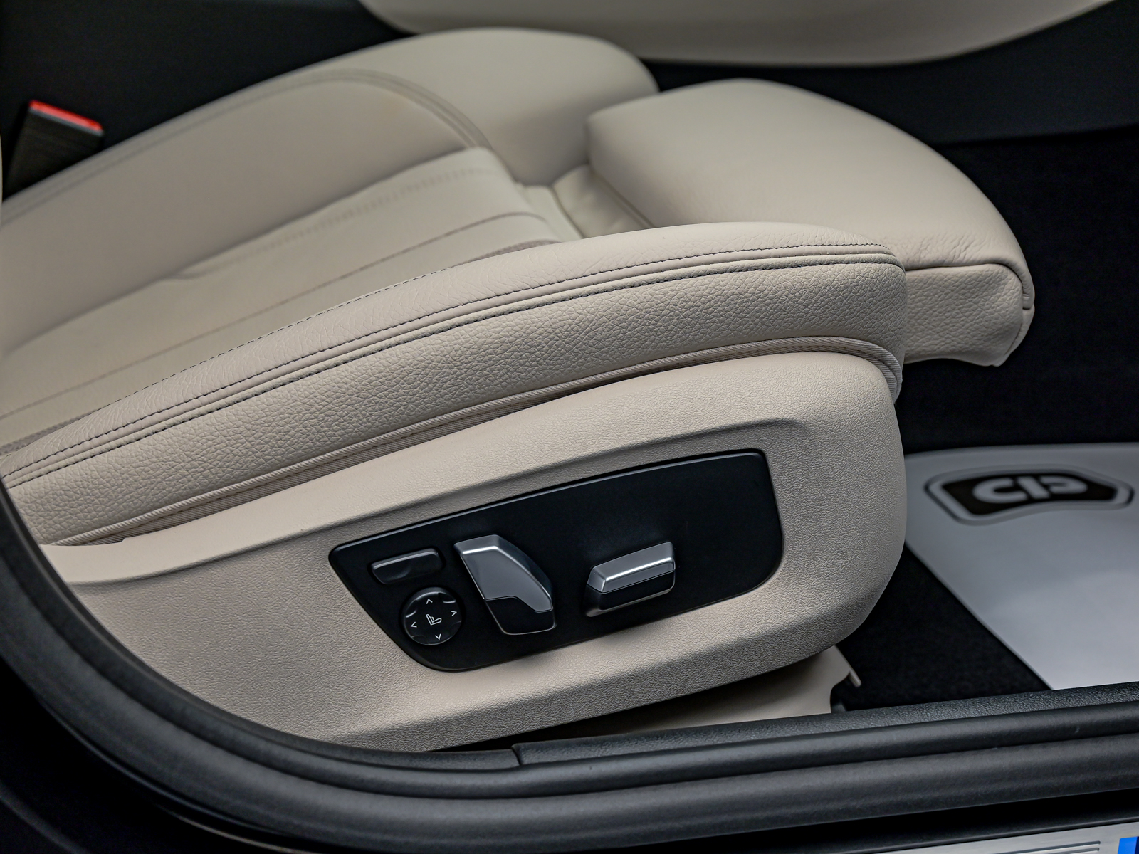 BMW 5 Series 530e2021 68/92