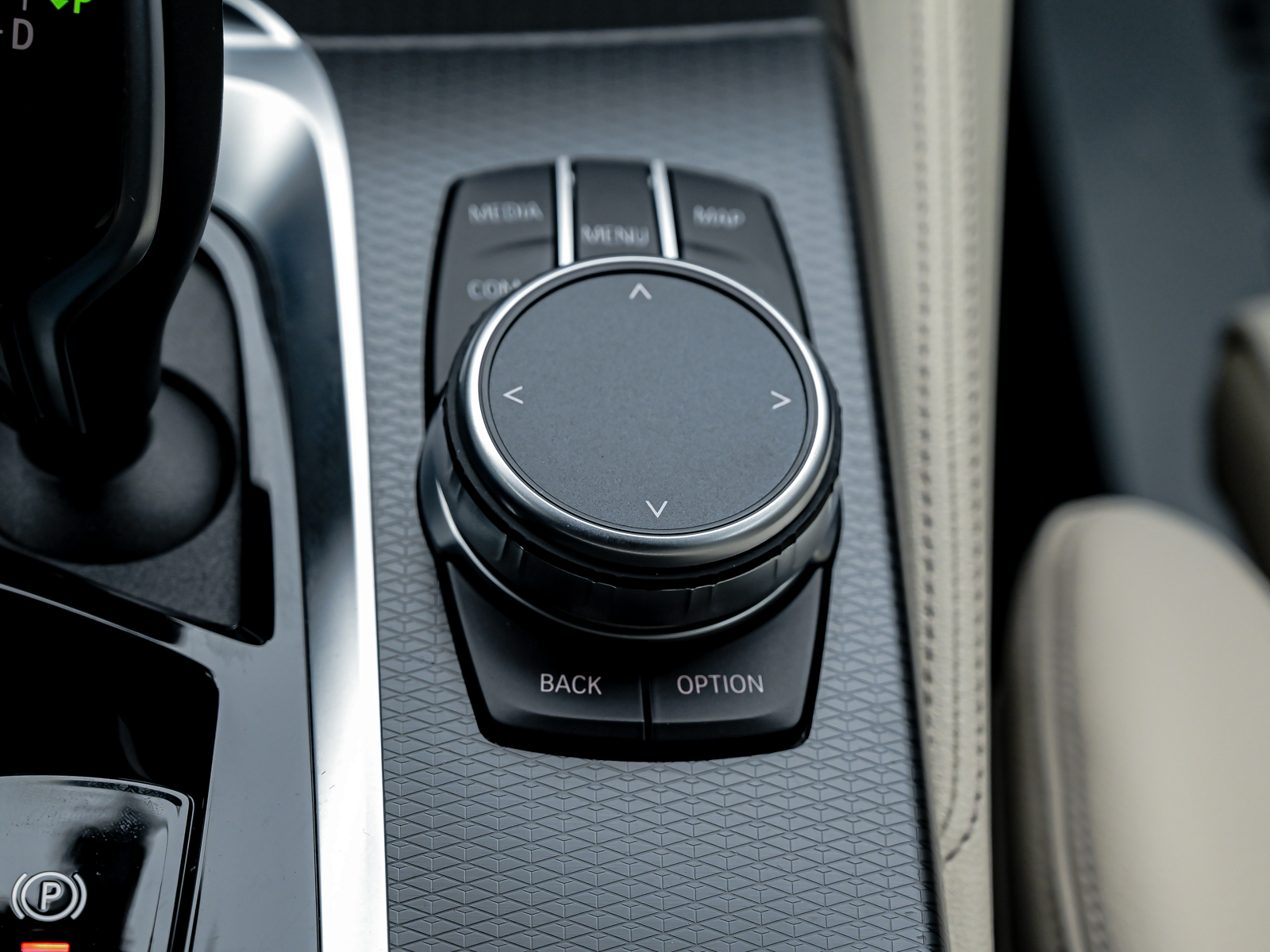 BMW 5 Series 530e2021 83/92