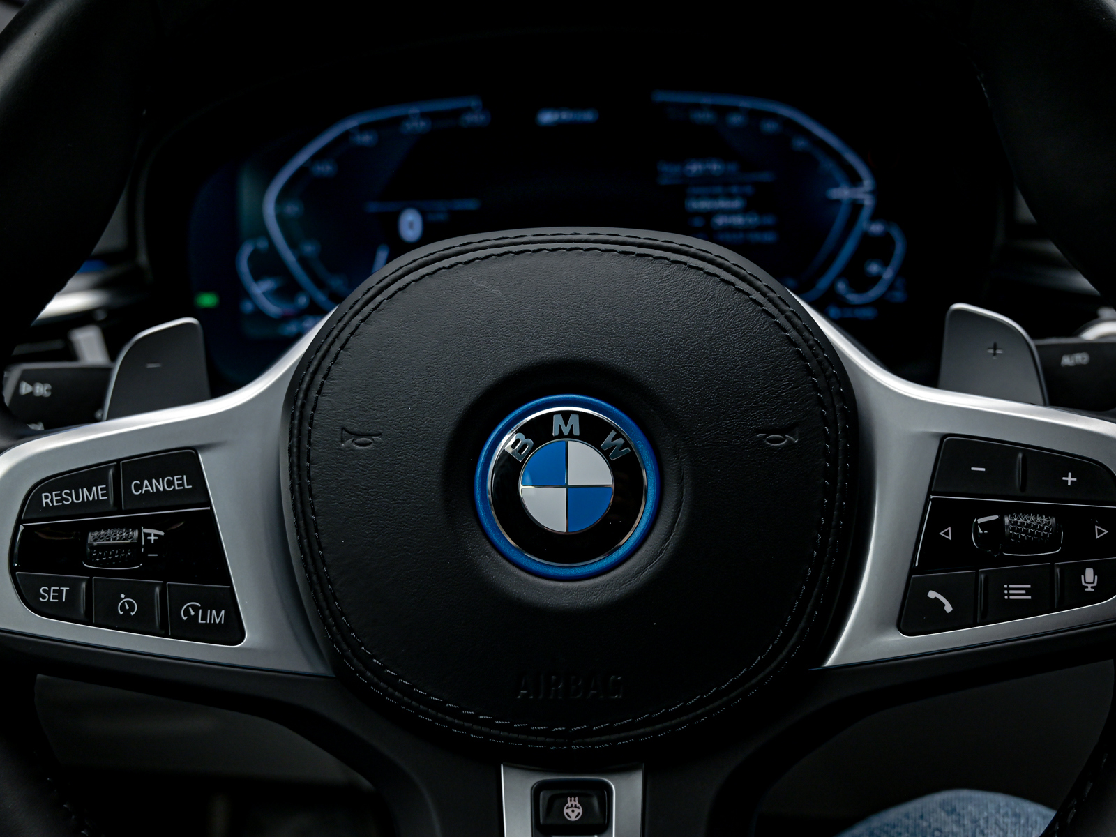 BMW 5 Series 530e2021 84/92