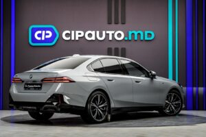 BMW 5 Series 520d2025 3/90
