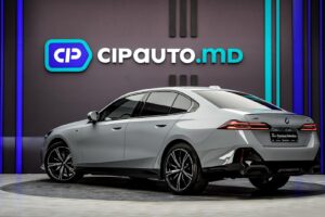 BMW 5 Series 520d2025 2/90