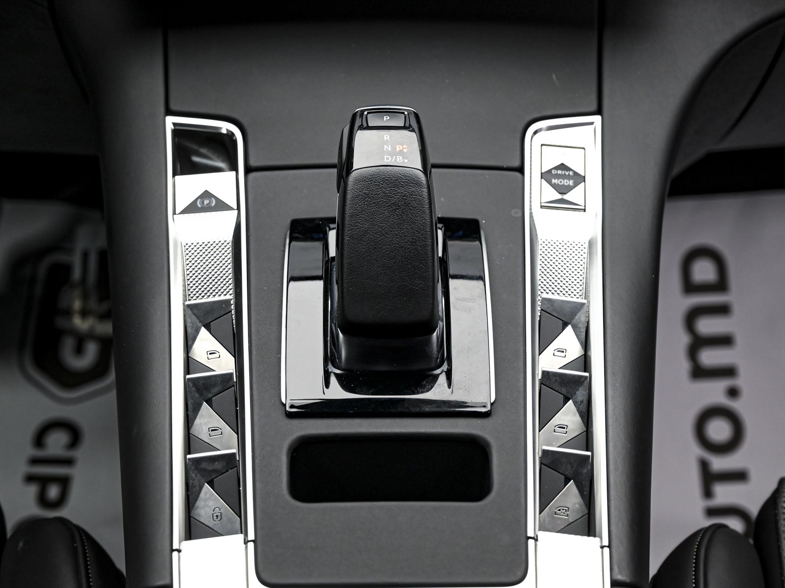 DS_Automobiles DS 7 Crossback OPERA2021 11/15