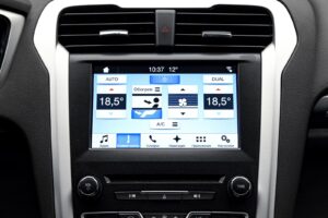 Ford Mondeo 2017 10/13