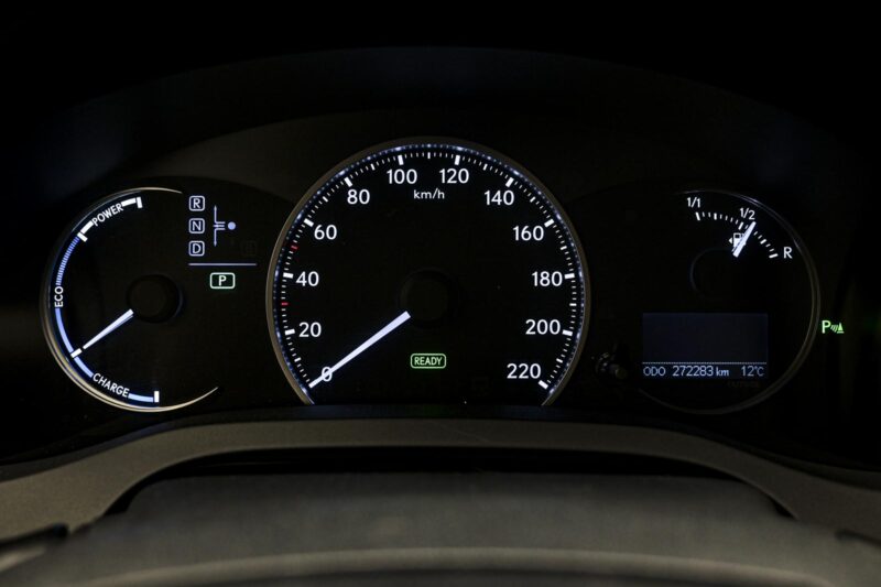 Lexus CT 200h2014 8/13