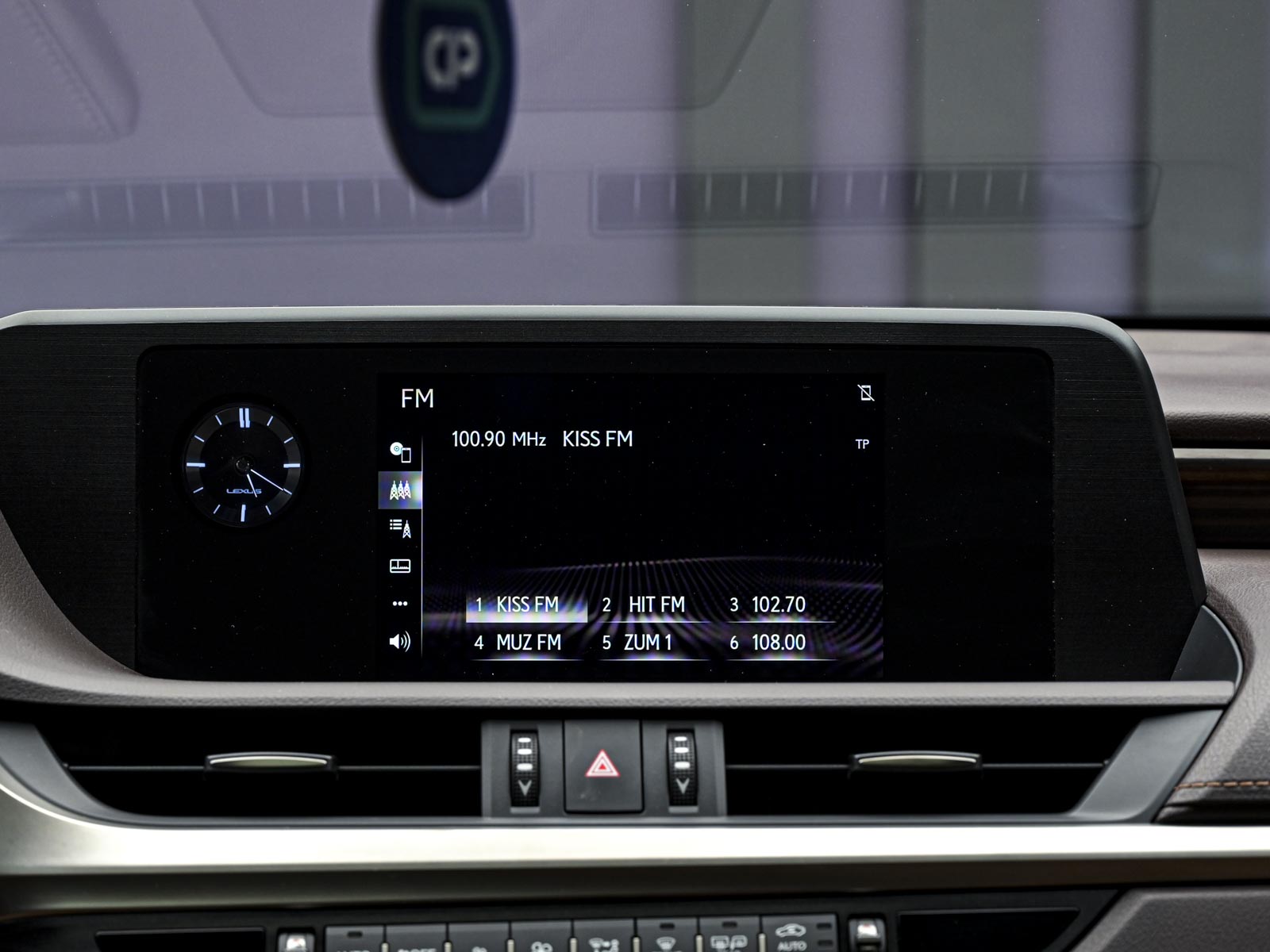 Lexus ES Series 300H2019 10/83