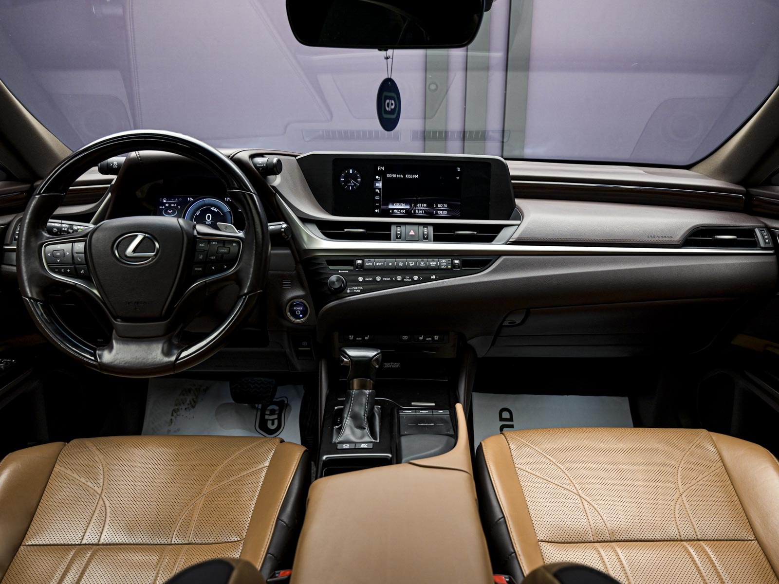 Lexus ES Series 300H2019 5/83