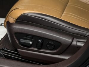 Lexus ES Series 300H2019 46/83