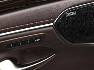 Lexus ES Series 300H2019 48/83