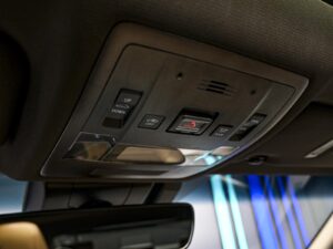 Lexus ES Series 300H2019 65/83