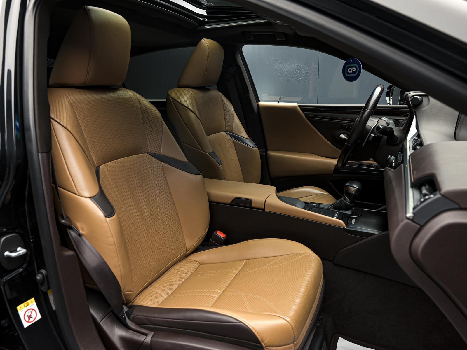 Lexus ES Series 300H2019 77/83