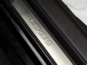 Lexus ES Series 300H2019 79/83