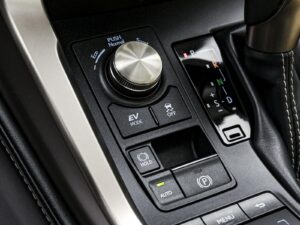 Lexus NX 300h2020 62/98