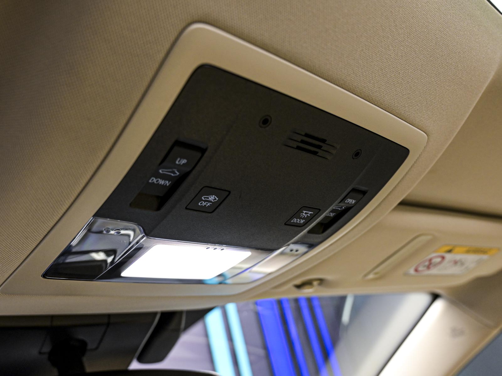 Lexus NX 300h2020 76/98