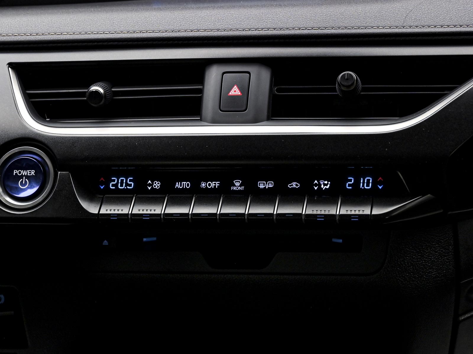 Lexus UX 250h 2019 11/14