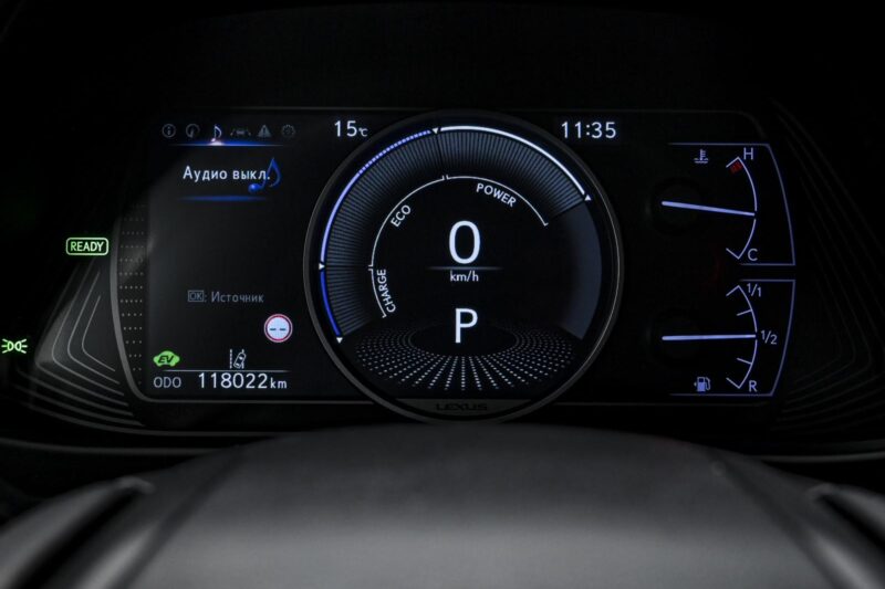 Lexus UX 250h 2019 8/14