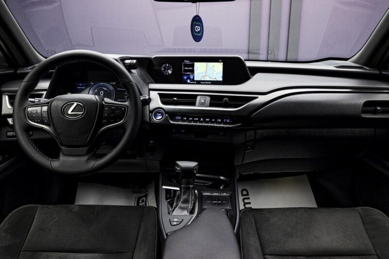 Lexus UX 250h 2019 5/14