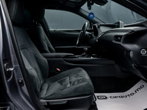 Lexus UX 250h 2021 6/15