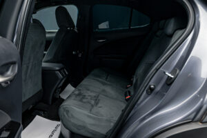 Lexus UX 250h 2021 7/15