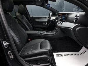 Mercedes-Benz E-Class E300de2021 6/15