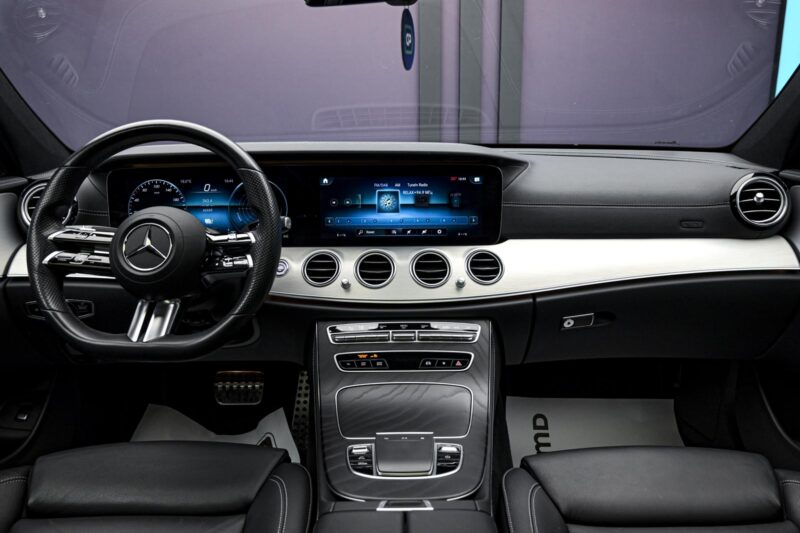 Mercedes-Benz E-Class E300de2021 5/15