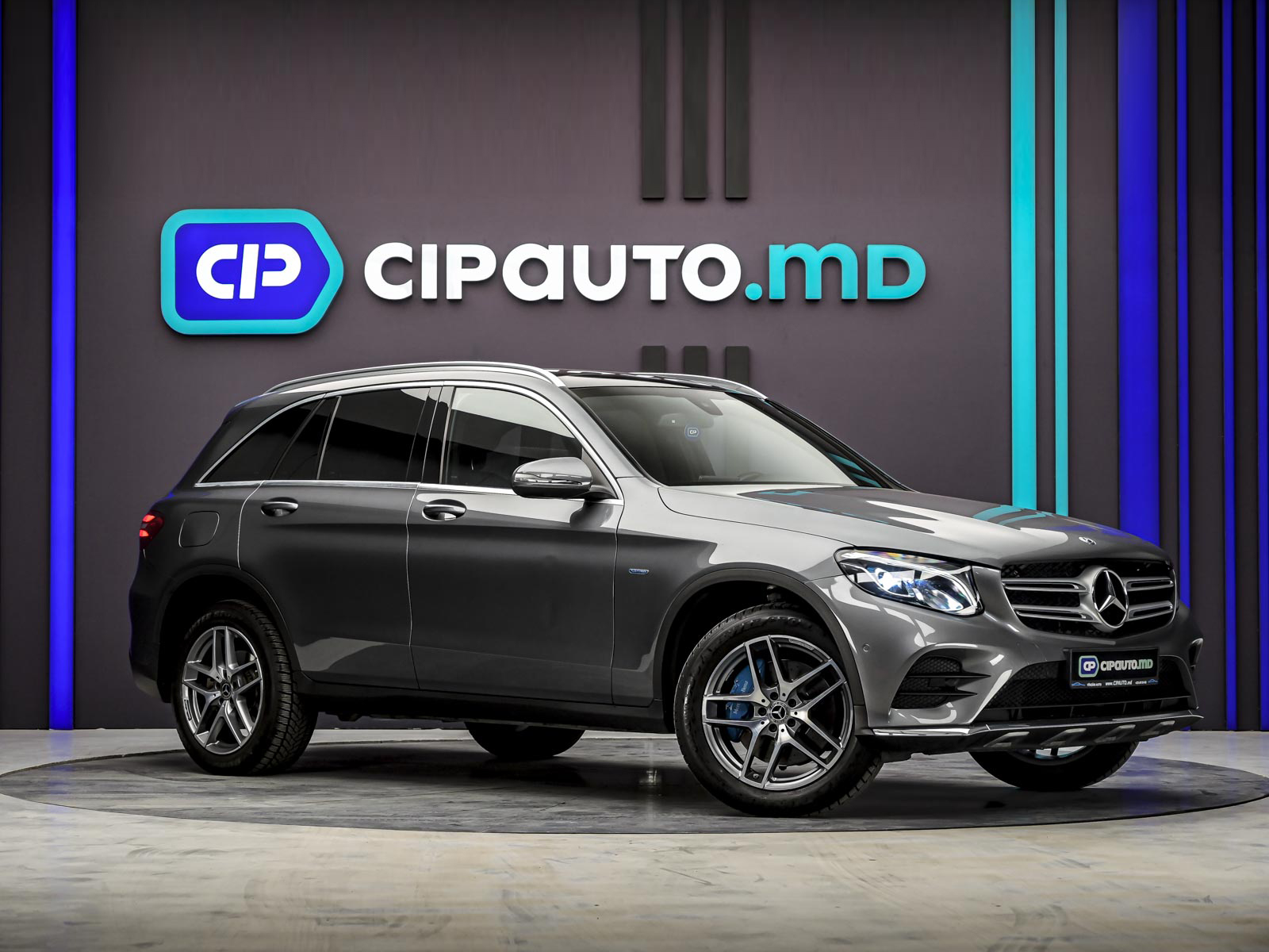 Mercedes-Benz GLC 350e2017 4/15