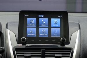 Mitsubishi Eclipse Cross 2021 10/15