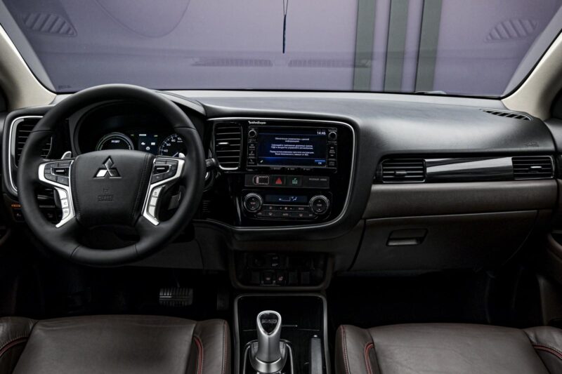 Mitsubishi Outlander 2015 5/14