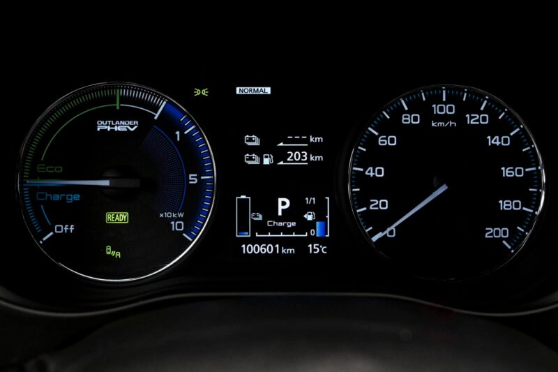 Mitsubishi Outlander 2019 8/14