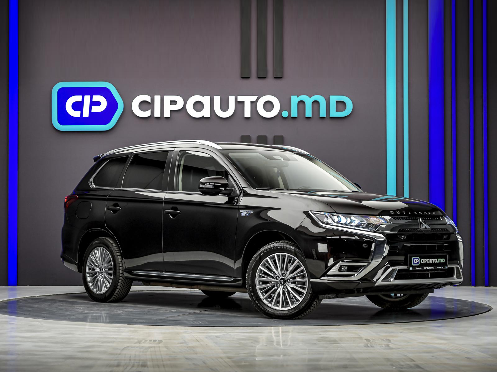 Mitsubishi Outlander 2020 4/13