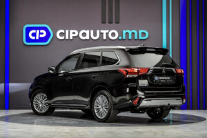 Mitsubishi Outlander 2020 2/13