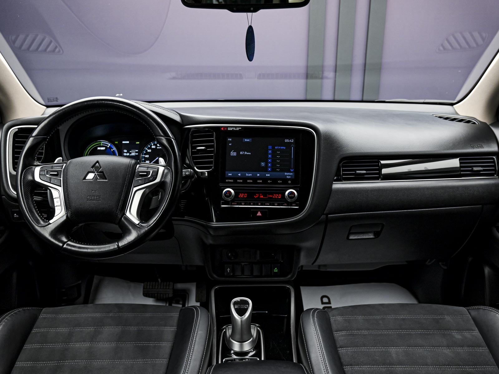 Mitsubishi Outlander 2020 5/13