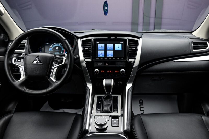 Mitsubishi Pajero Sport 2022 5/13