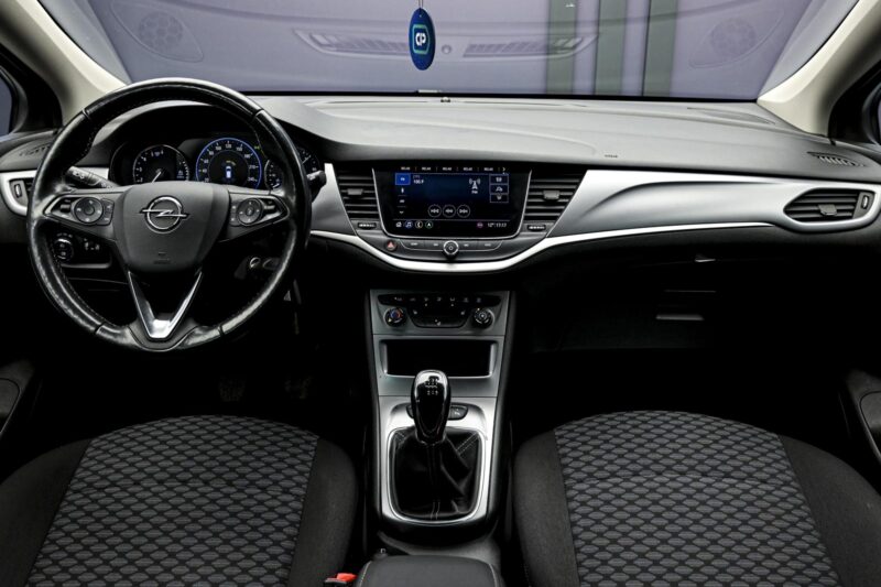 Opel Astra 2021 5/12