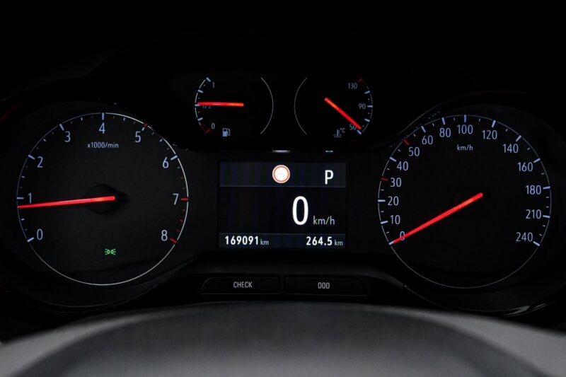 Opel Grandland X 2019 8/14