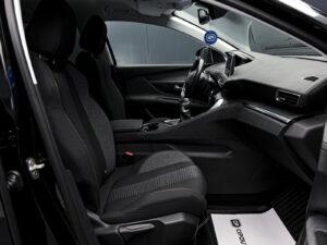 Peugeot 3008 2017 6/12