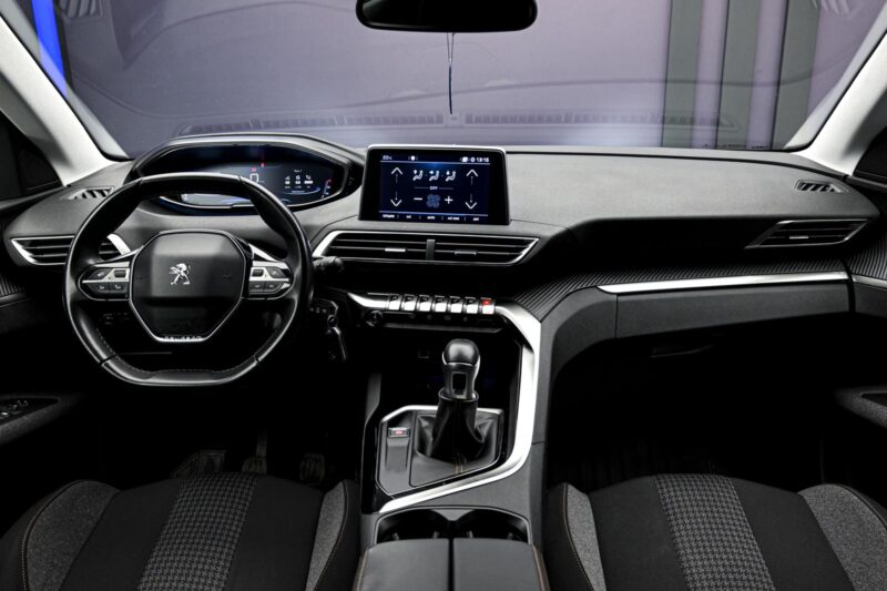 Peugeot 3008 2017 5/12