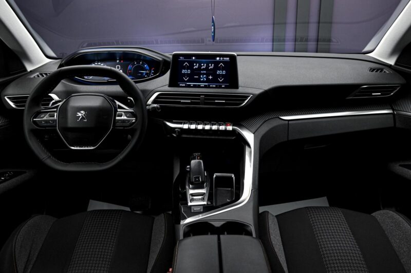 Peugeot 3008 2020 5/14