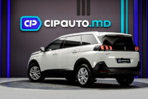 Peugeot 5008 2018 2/13