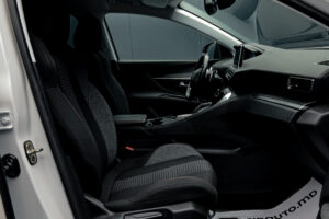 Peugeot 5008 2018 6/13