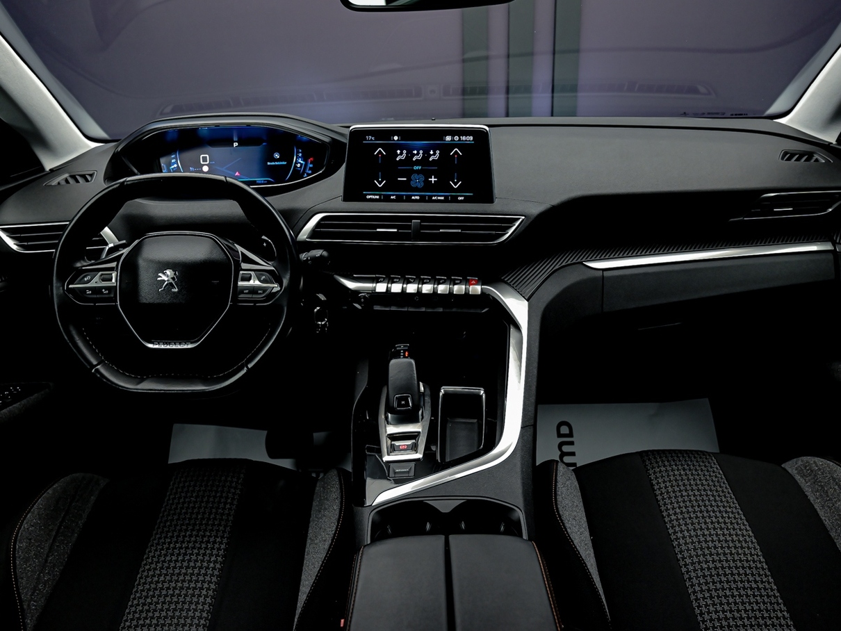 Peugeot 5008 2018 5/13