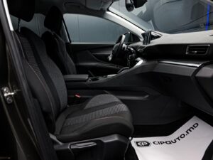 Peugeot 5008 2020 6/13