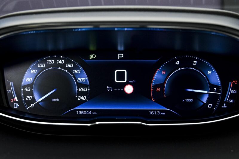 Peugeot 5008 2020 8/15