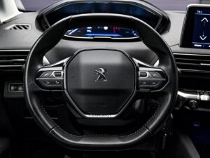 Peugeot 5008 2020 9/12