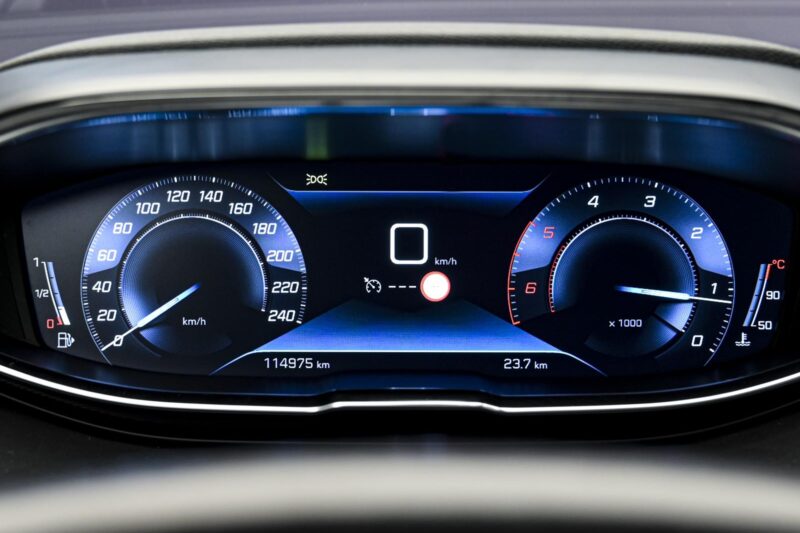 Peugeot 5008 2020 8/12