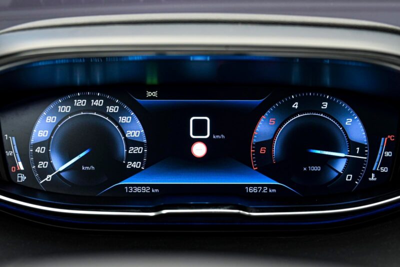 Peugeot 5008 2020 8/14