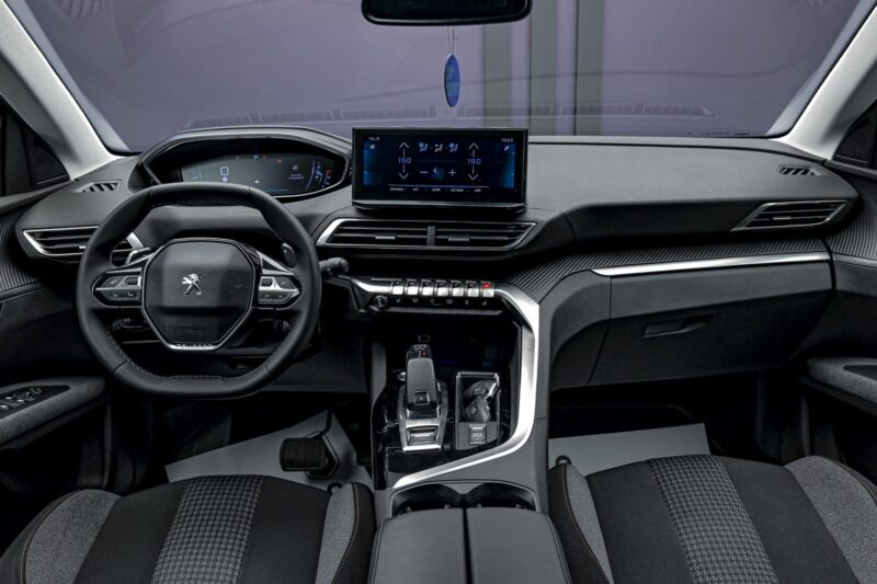 Peugeot 5008 2021 5/13