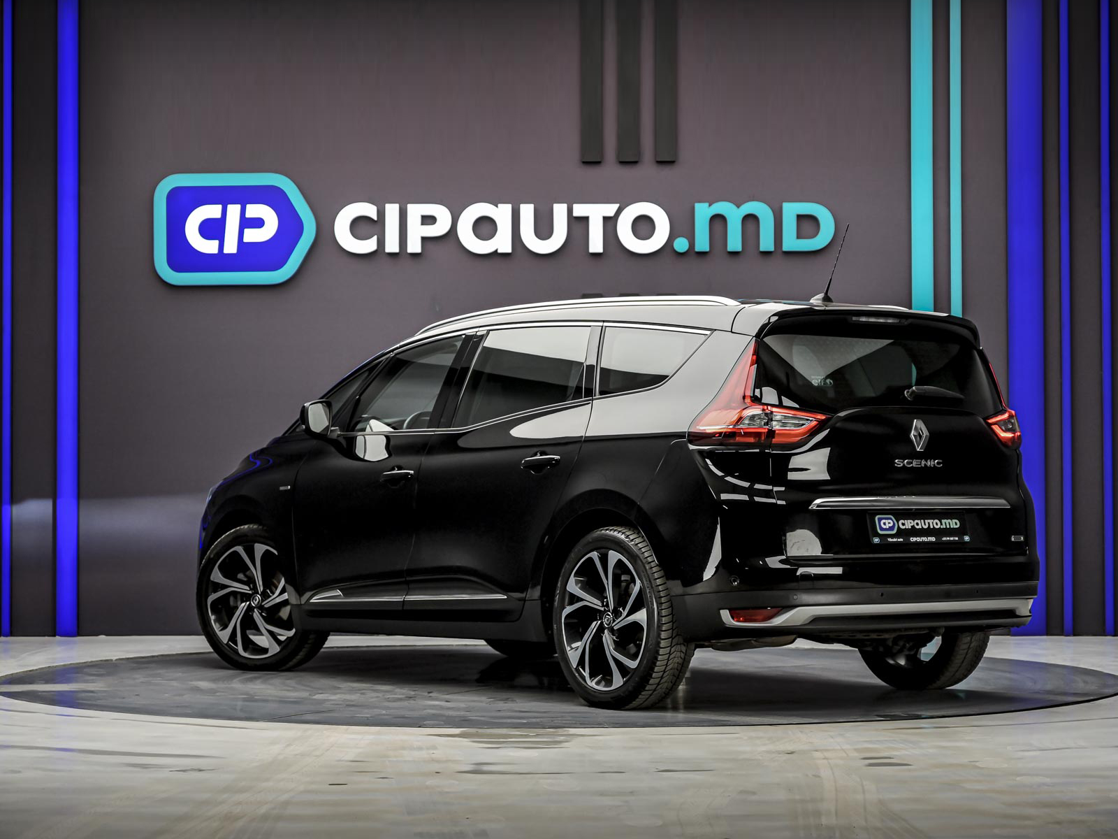 Renault Grand Scenic 2017 2/14