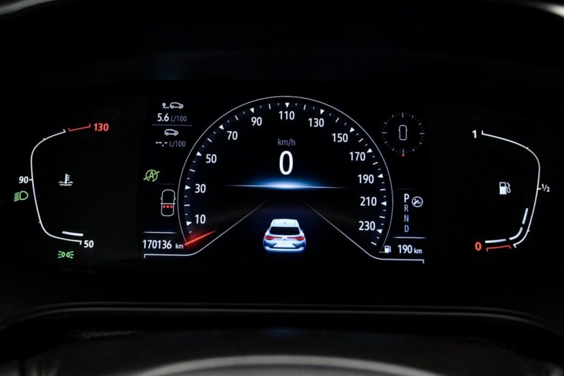 Renault Megane 2020 8/12