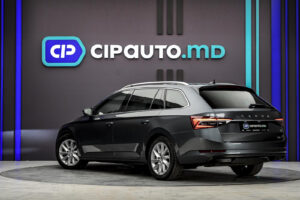 Skoda Superb iV2020 2/15